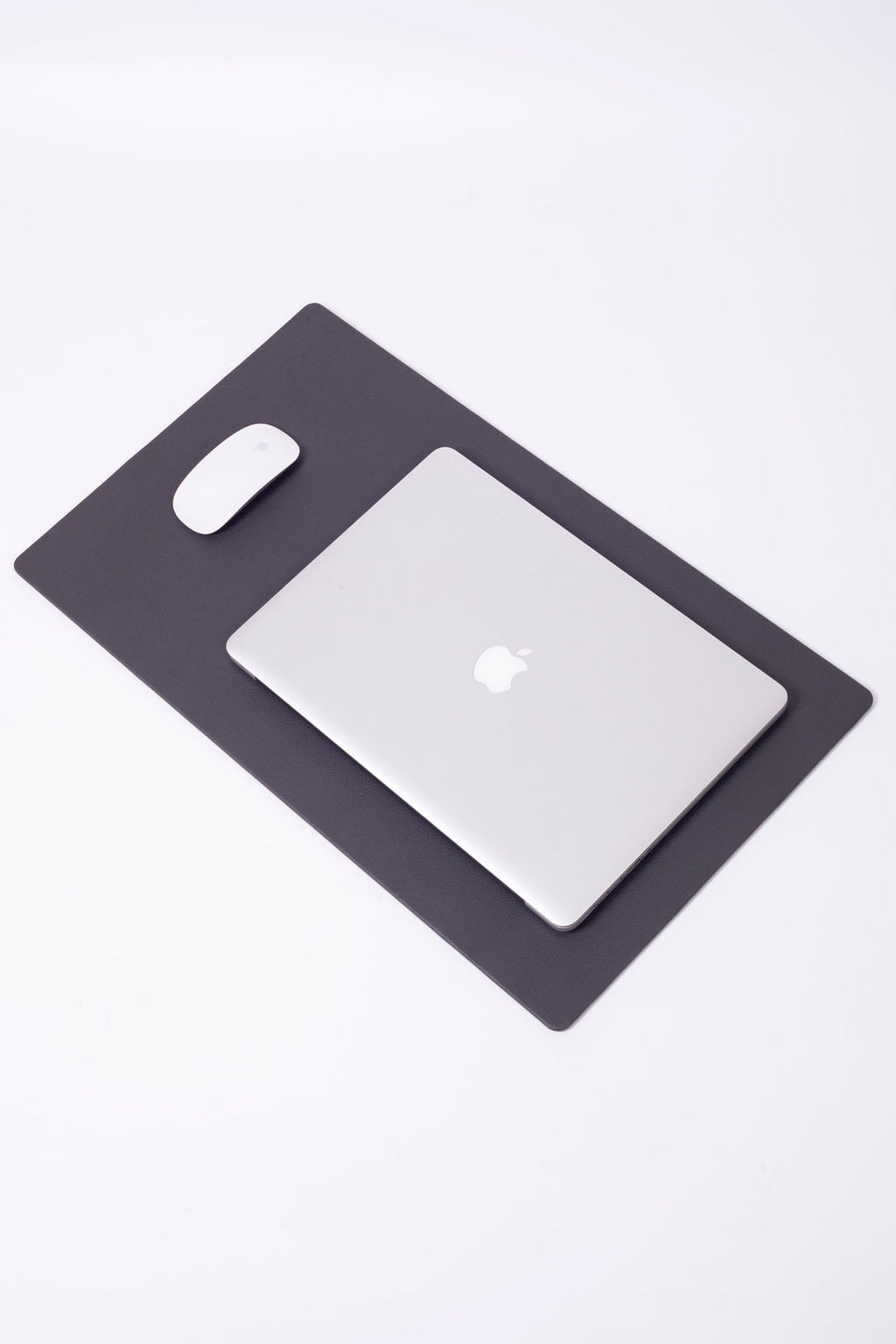 حصيرة مكتب جلدية باللون الأنثراسايت مقاس 60 × 35 سم