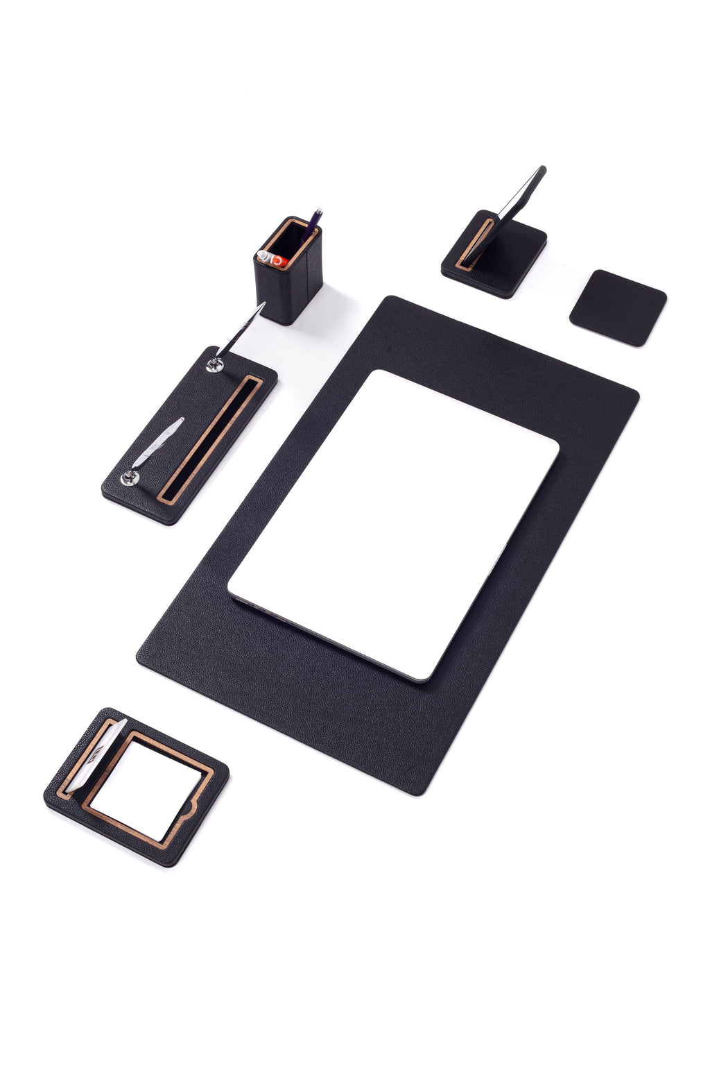 طقم مكتب من الجلد من بيرا، 6 قطع