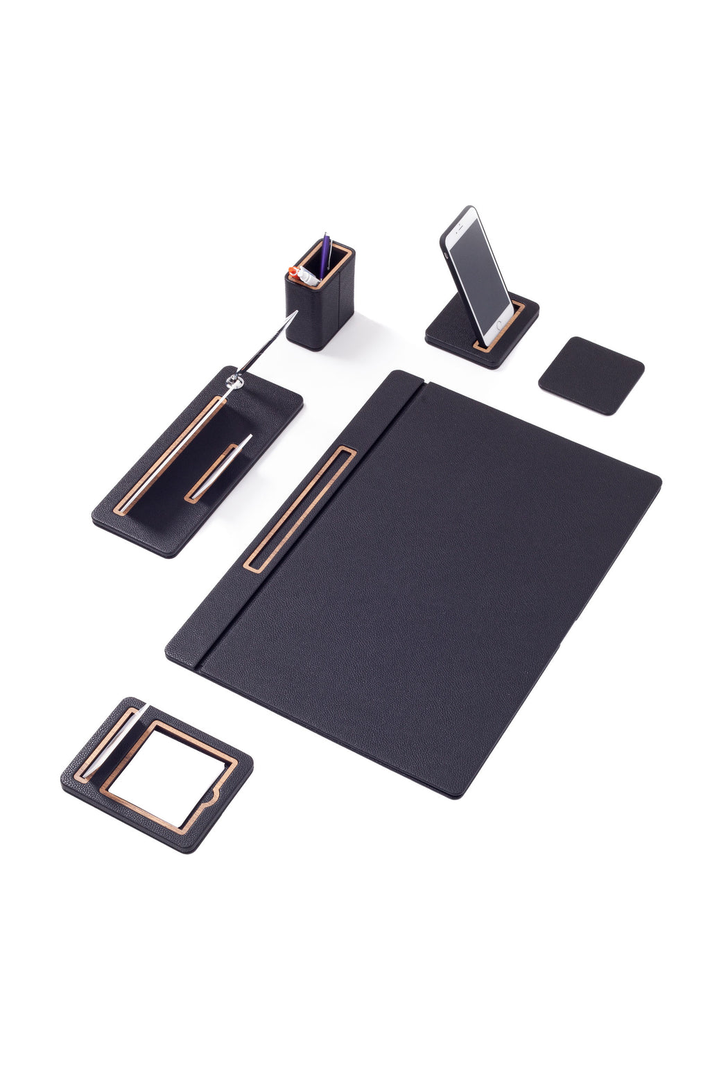 طقم مكتب من الجلد من كافالي، 6 قطع، طراز مكتب مغطى مع لوحة اسم.