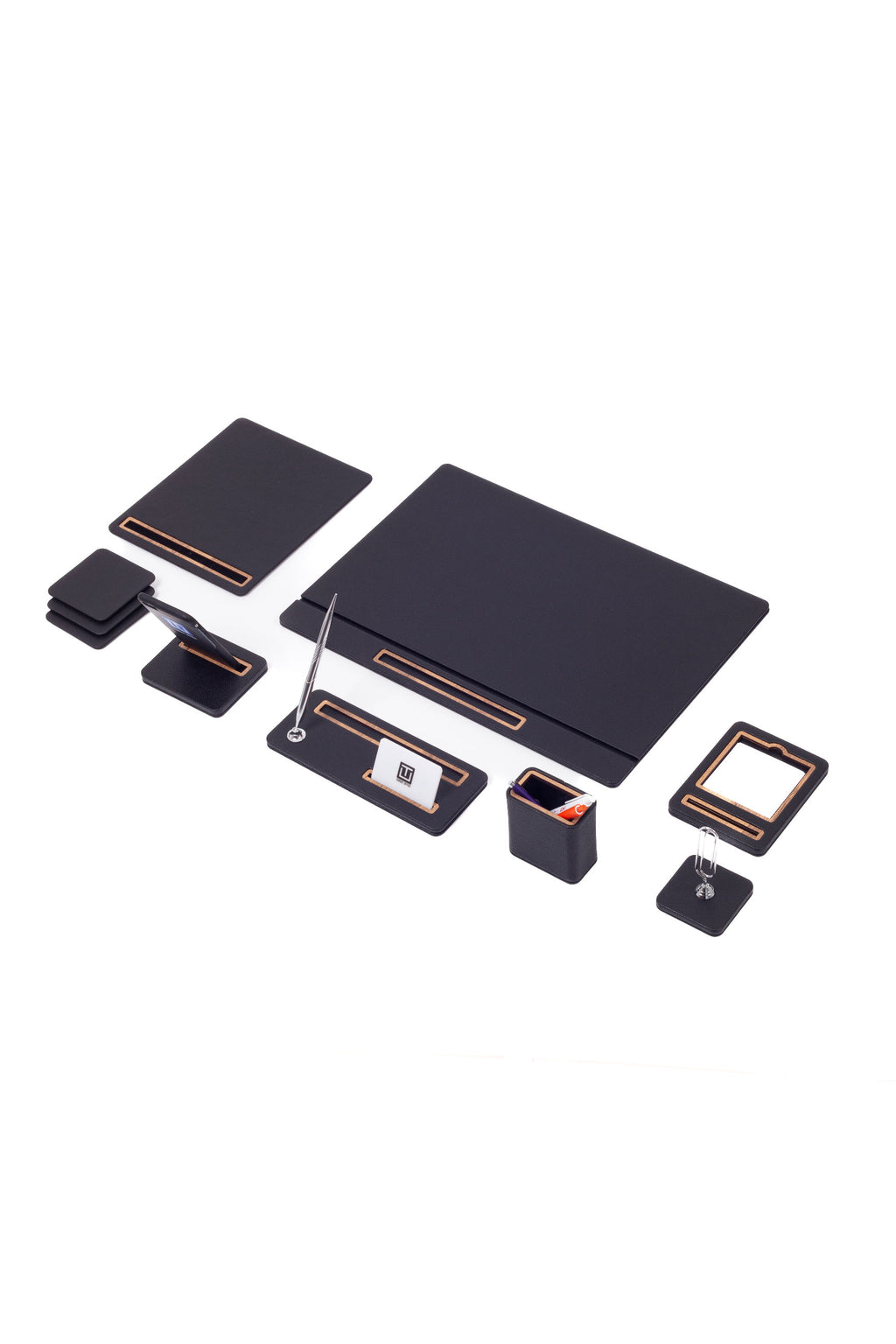 طقم مكتب من الجلد بورتو، 8 قطع، طراز مغطى.