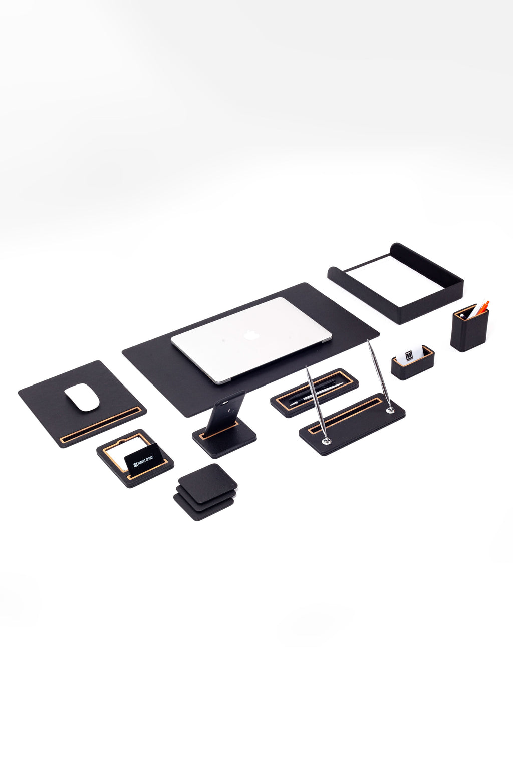 طقم مكتب من الجلد من Pera، 10 قطع، رف واحد للمستندات.