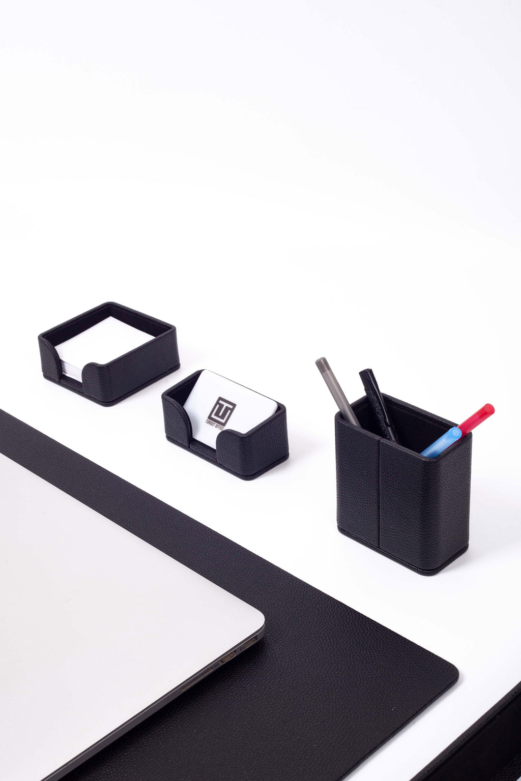 طقم مكتب جلد فيليكس أسود من 5 قطع