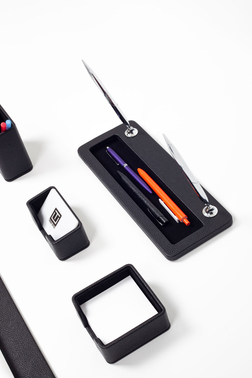 طقم مكتب ميلانو الجلدي أسود 9 قطع.