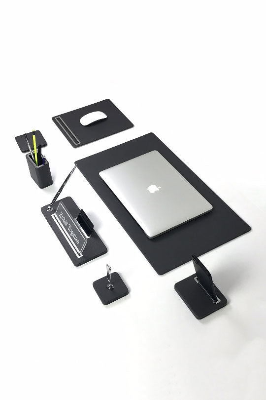 طقم مكتب من الجلد من كافالي، باللون الأنثراسايت، 7 قطع.