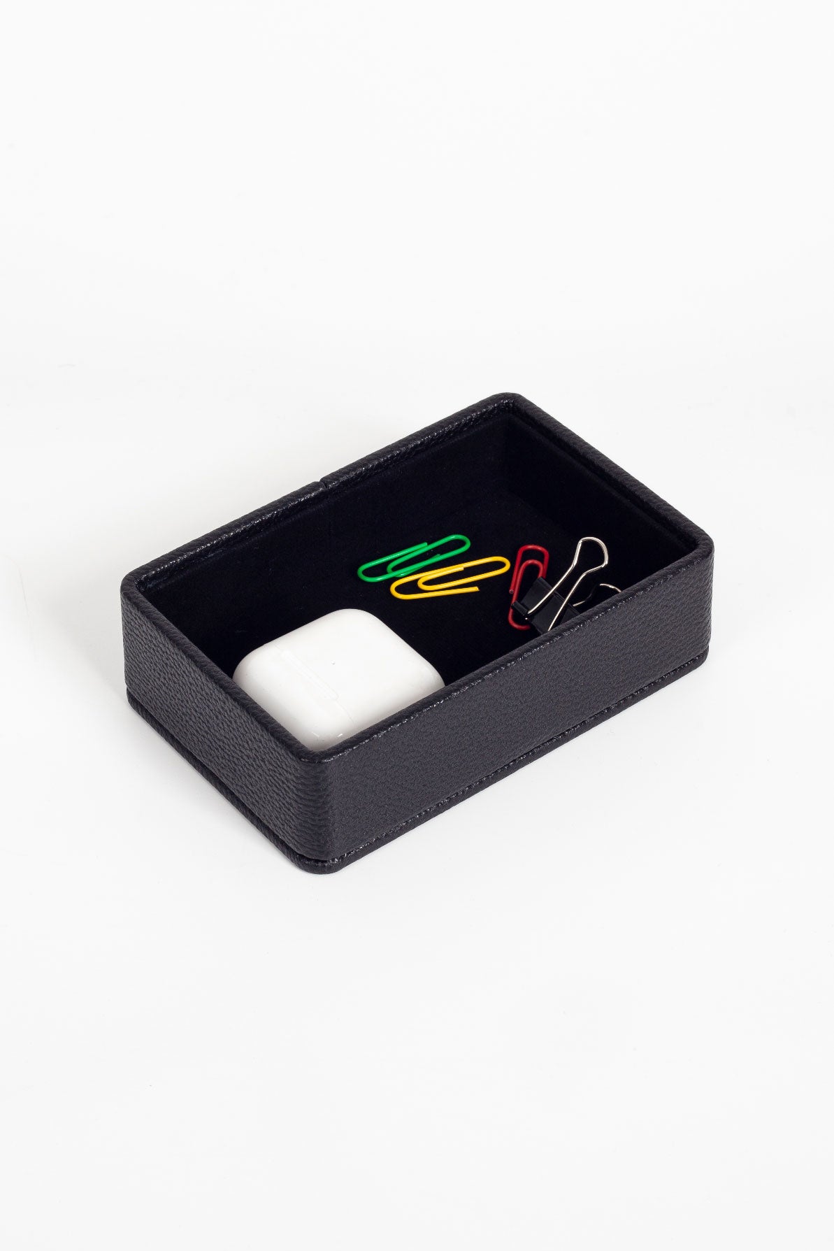 صندوق اكسسوارات فيليكس الجلدي باللون الأسود