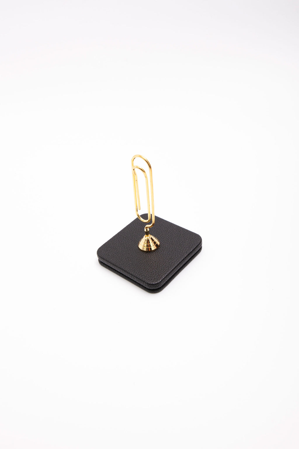 حامل ملاحظات جلدي بتفاصيل ذهبية