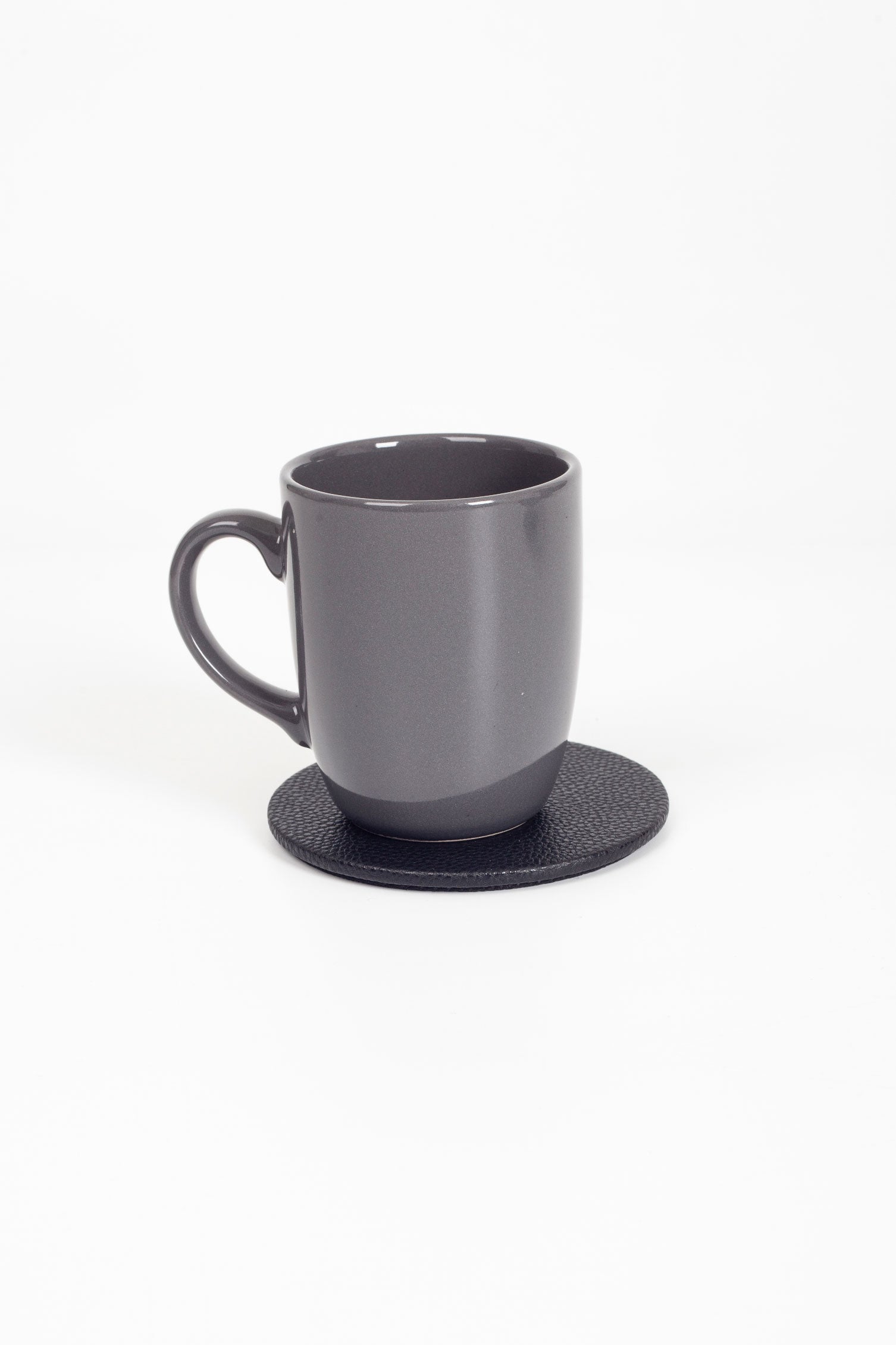 حاملة أكواب بيضاوية من الجلد، قطعة واحدة