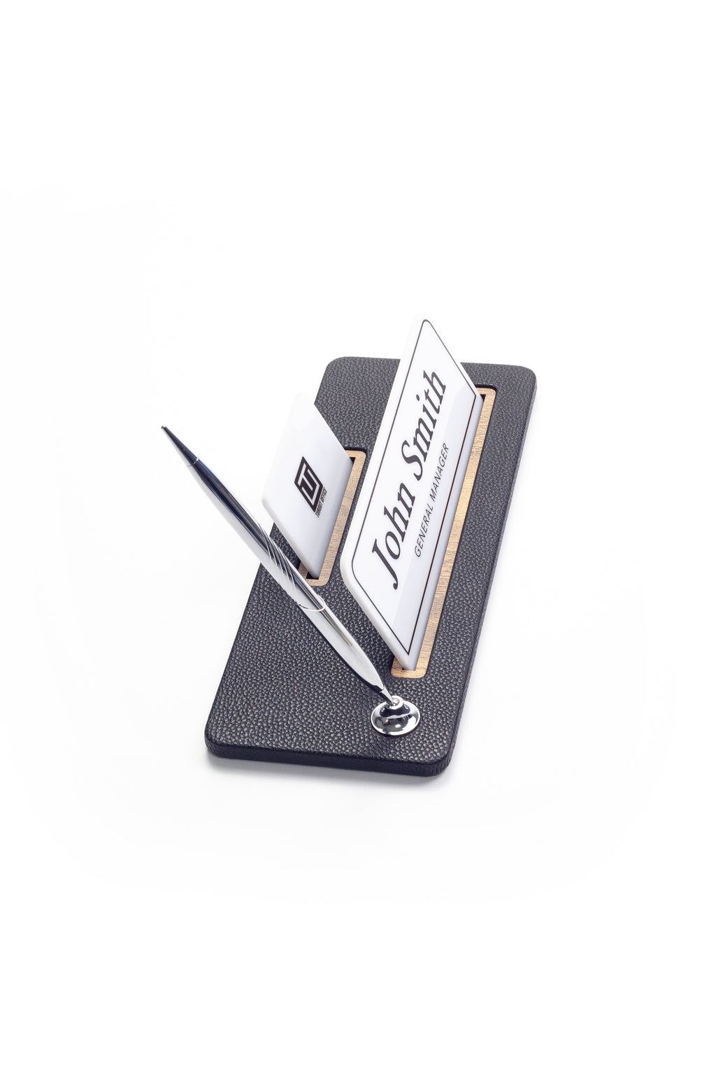 حامل اسم مكتبي من الجلد بتفاصيل خشبية