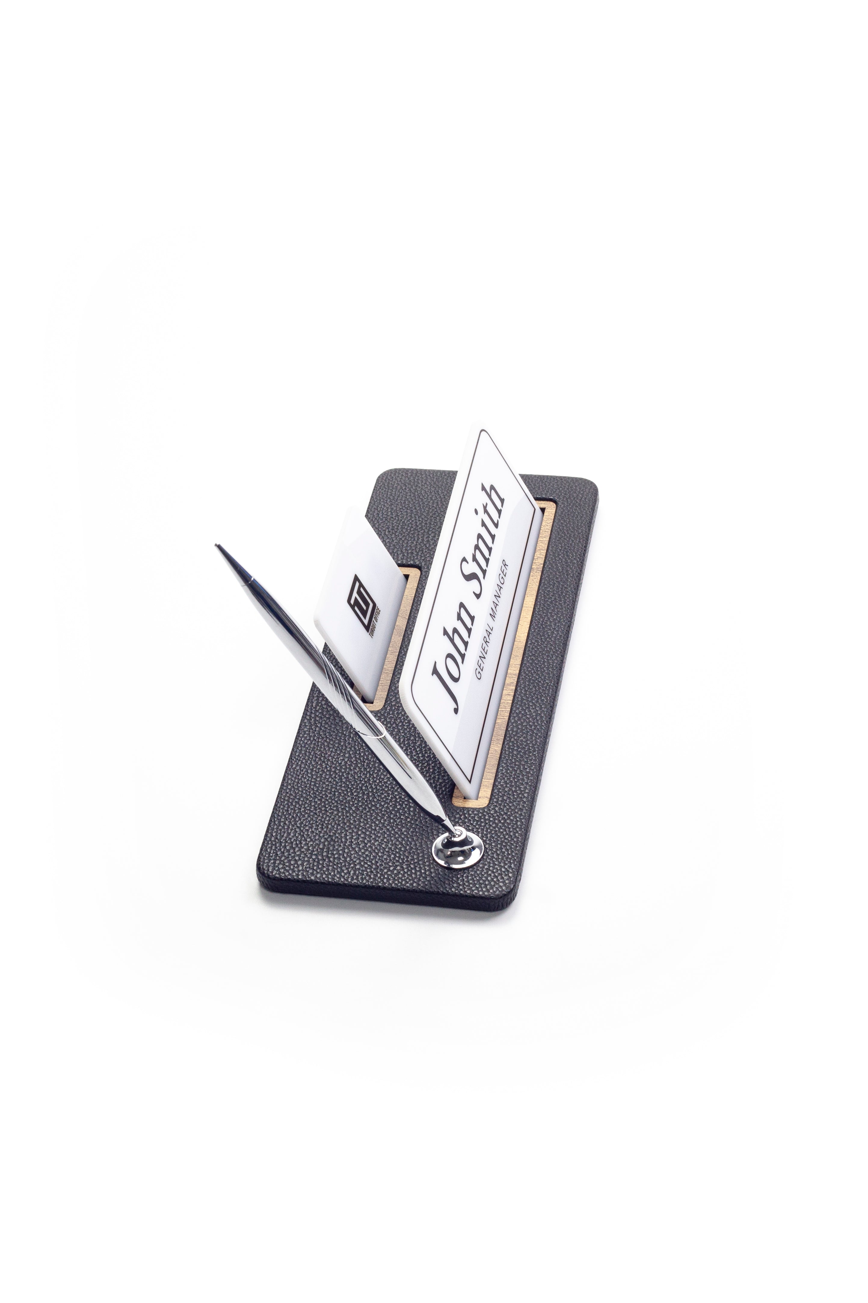 حامل اسم مكتبي من الجلد بتفاصيل خشبية